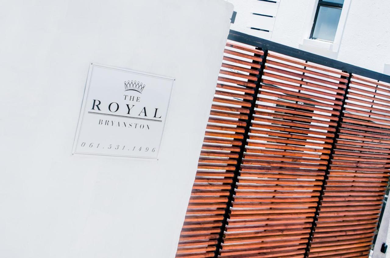 ホテル The Royal Bryanston ヨハネスブルグ エクステリア 写真